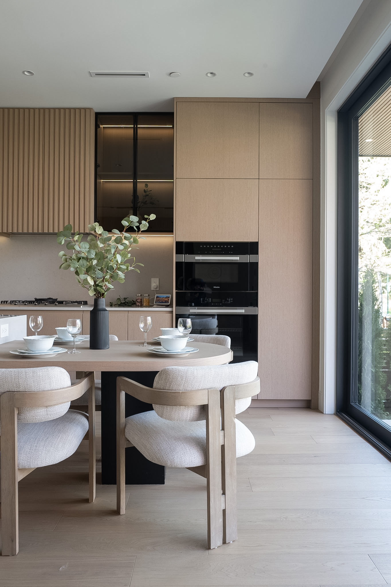 Henry Lee Design - VANCOUVER WEST HOUSE - 1
